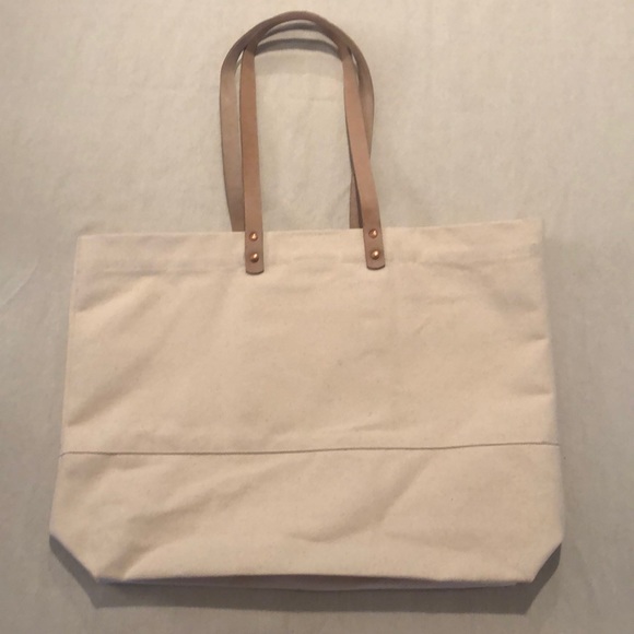 Olive and Poppy tote bag Appellation EXCELLENT!! - Picture 3 of 8